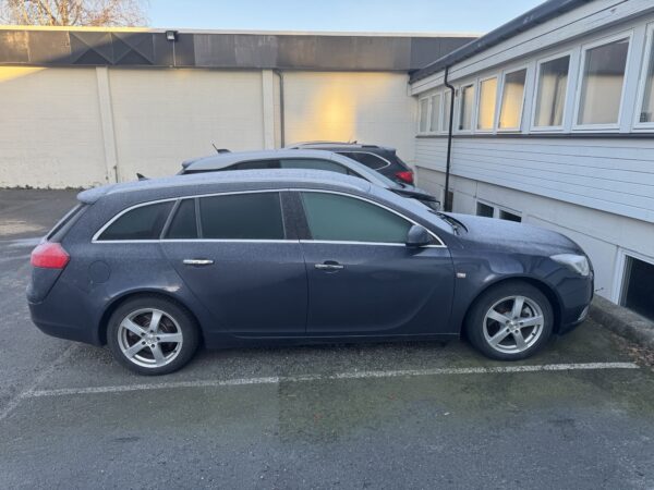 29.06.2012 reg Opel Insignia Sports Tourer 2.0Tdci - 131HK - Antatt Cosmo-utgave da den har har helskinn! - Bilde 7