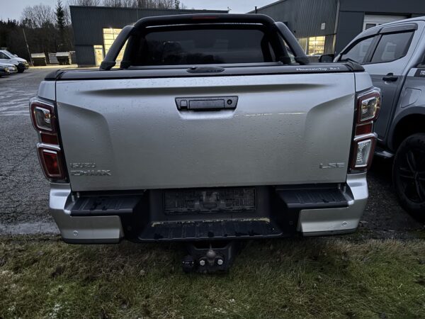 21 Isuzu D-max -1.9 163 hk - Black Edition - Bøyle - Xtra lys - Webasto - S+v.hjul - Bilde 6