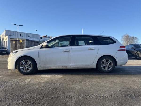 2015mod Peugeot 308 II SW 1.6Hdi ***ACTIVE-UTGAVE*** m/Panoramaglasstak + NAVI - Bilde 3