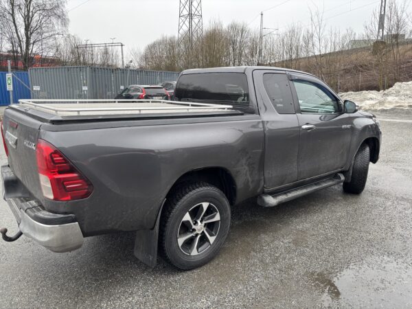 2017 Toyota HiLux 183000km - man gir - EU ok til jan 2027 - 4x4 - - Bilde 3