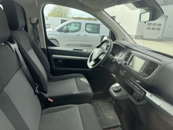 9-SETER - 2021mod Peugeot Traveller 2.0Hdi - 177HK med AT6-Automat - 9-seter PERSONBIL !! - Bilde 4